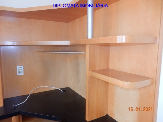 Casa à venda com 3 quartos, 300m² - Foto 12