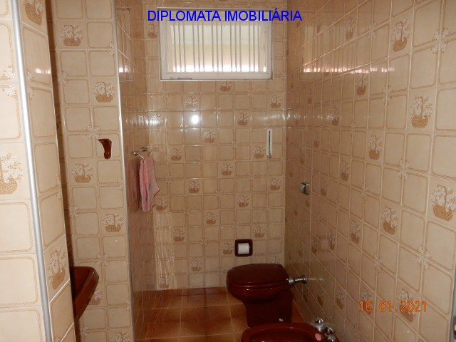 Casa à venda com 3 quartos, 300m² - Foto 17