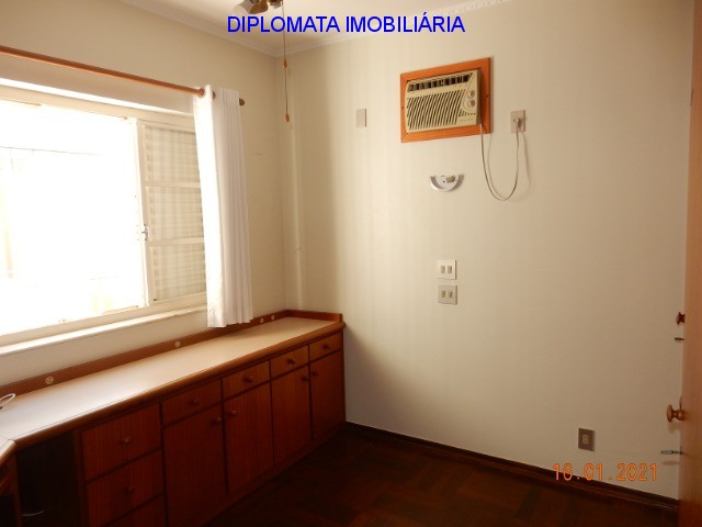 Casa à venda com 3 quartos, 300m² - Foto 19