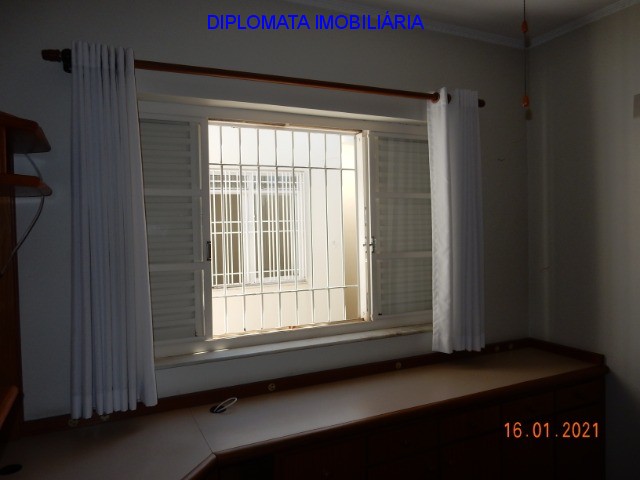 Casa à venda com 3 quartos, 300m² - Foto 20