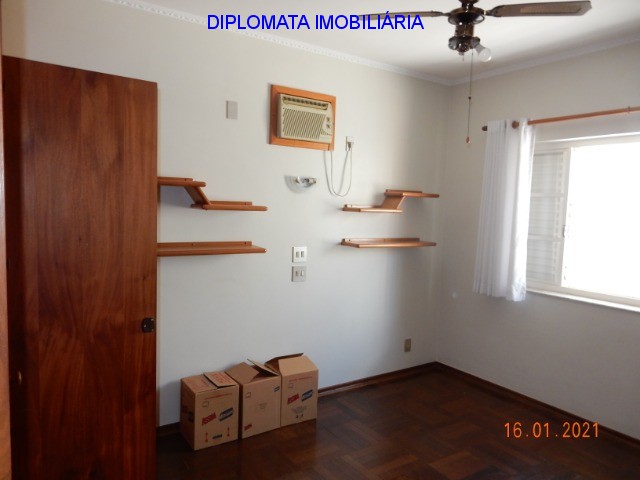 Casa à venda com 3 quartos, 300m² - Foto 21