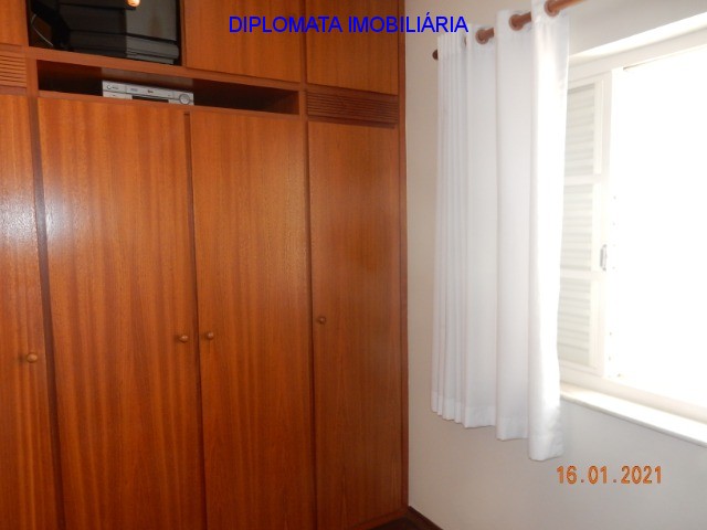 Casa à venda com 3 quartos, 300m² - Foto 24