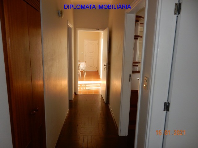 Casa à venda com 3 quartos, 300m² - Foto 26