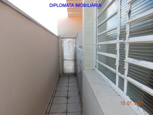 Casa à venda com 3 quartos, 300m² - Foto 28