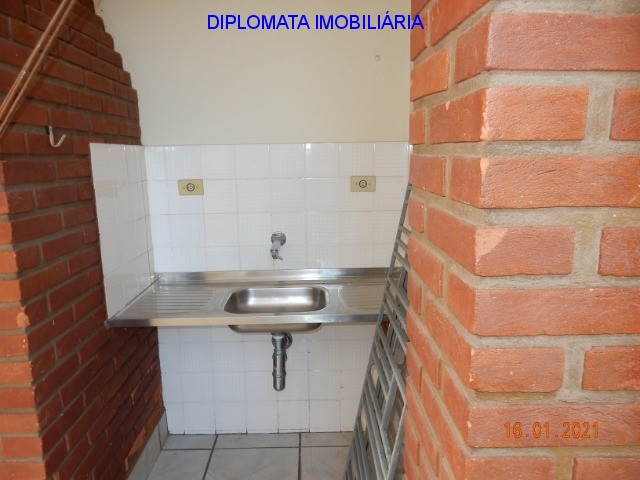 Casa à venda com 3 quartos, 300m² - Foto 32