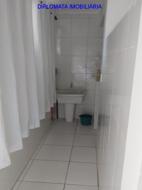 Apartamento à venda com 1 quarto, 50m² - Foto 2