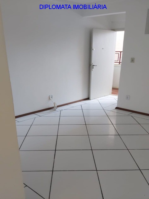 Apartamento à venda com 1 quarto, 50m² - Foto 9