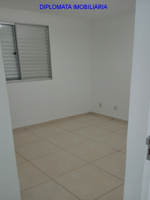 Apartamento à venda com 2 quartos, 47m² - Foto 4