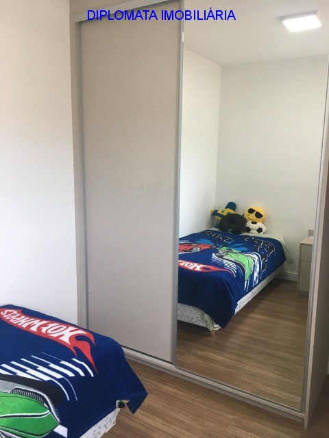 Apartamento à venda com 4 quartos, 153m² - Foto 4