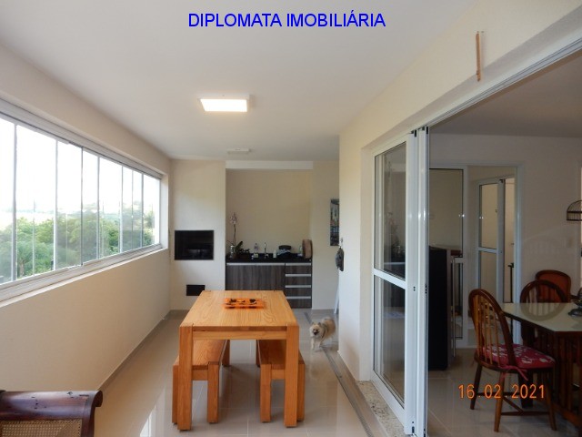 Apartamento à venda com 4 quartos, 224m² - Foto 11