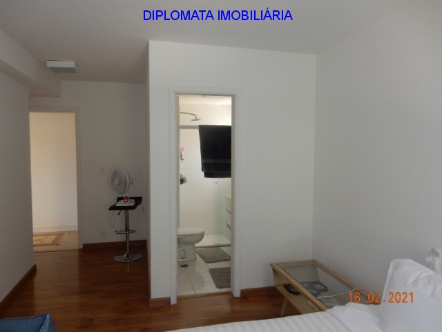 Apartamento à venda com 4 quartos, 224m² - Foto 20