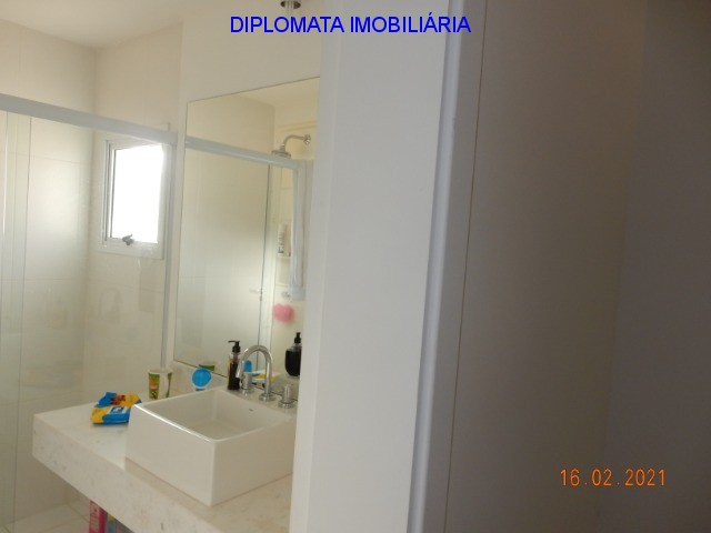 Apartamento à venda com 4 quartos, 224m² - Foto 26