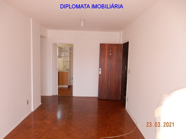 Apartamento à venda com 2 quartos, 70m² - Foto 7