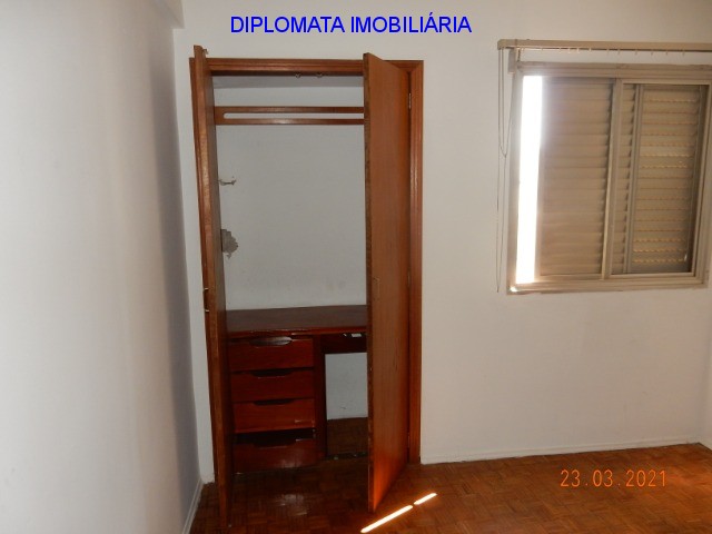 Apartamento à venda com 2 quartos, 70m² - Foto 15