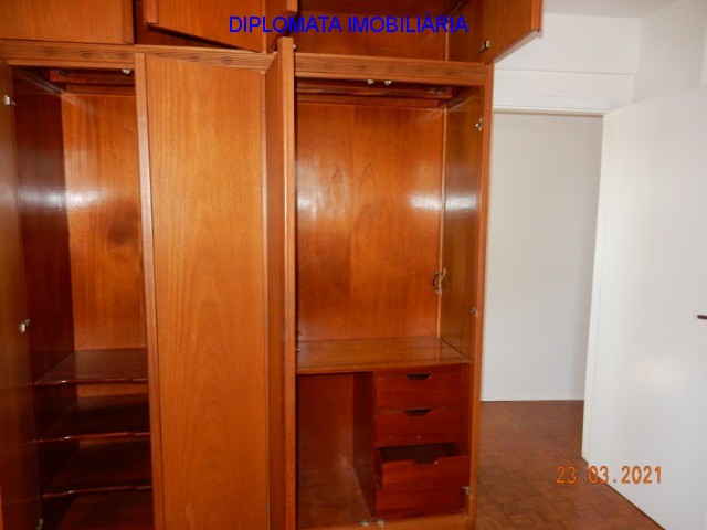 Apartamento à venda com 2 quartos, 70m² - Foto 17