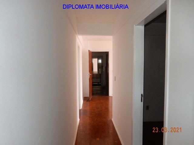 Apartamento à venda com 2 quartos, 70m² - Foto 19