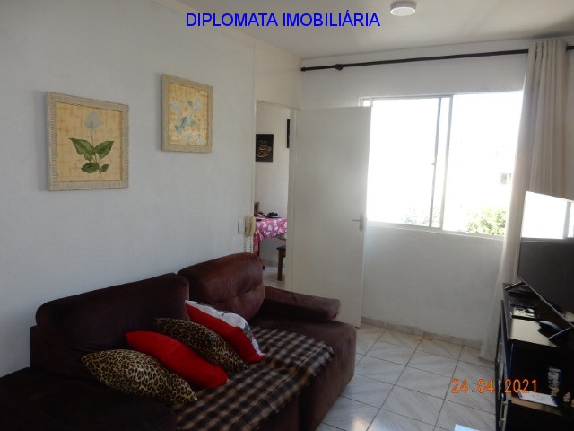 Apartamento à venda com 3 quartos, 75m² - Foto 5