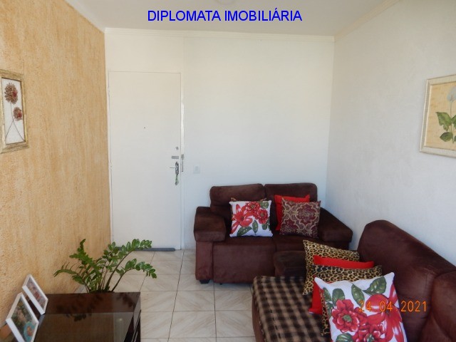 Apartamento à venda com 3 quartos, 75m² - Foto 8