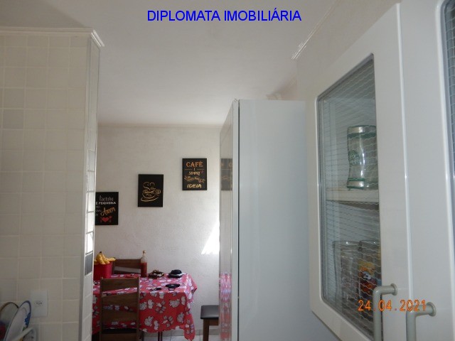 Apartamento à venda com 3 quartos, 75m² - Foto 11