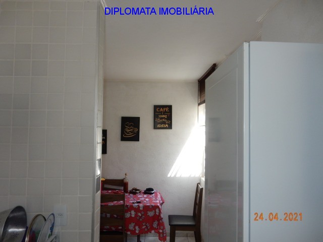 Apartamento à venda com 3 quartos, 75m² - Foto 13