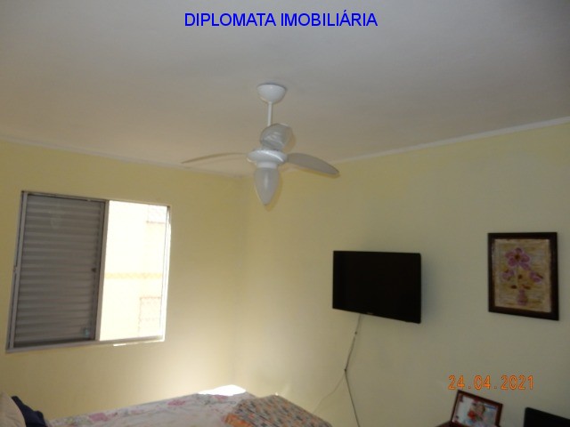 Apartamento à venda com 3 quartos, 75m² - Foto 15