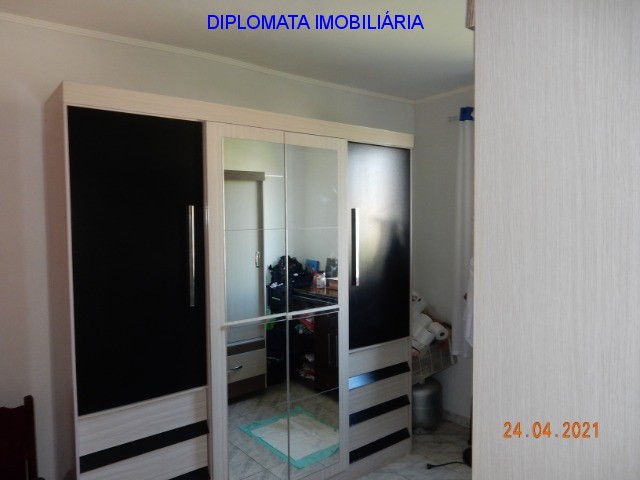 Apartamento à venda com 3 quartos, 75m² - Foto 17