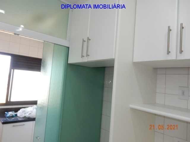 Apartamento à venda com 4 quartos, 105m² - Foto 6