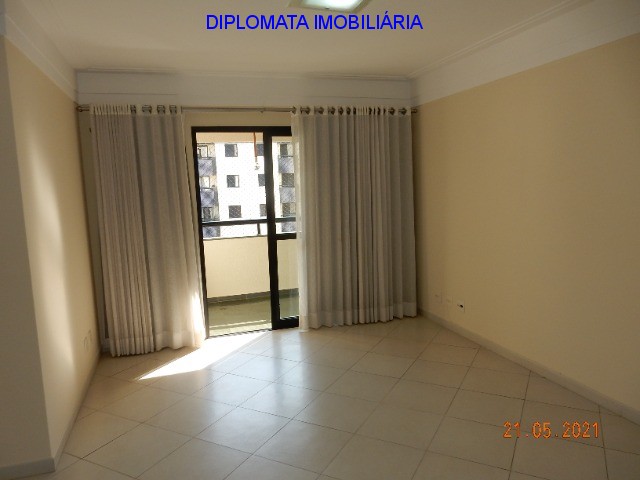 Apartamento à venda com 4 quartos, 105m² - Foto 9