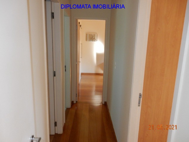 Apartamento à venda com 4 quartos, 105m² - Foto 14