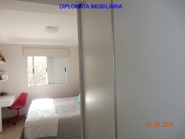 Apartamento à venda com 3 quartos, 136m² - Foto 17