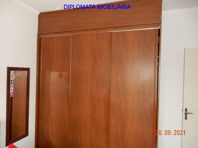 Casa à venda com 3 quartos, 300m² - Foto 15