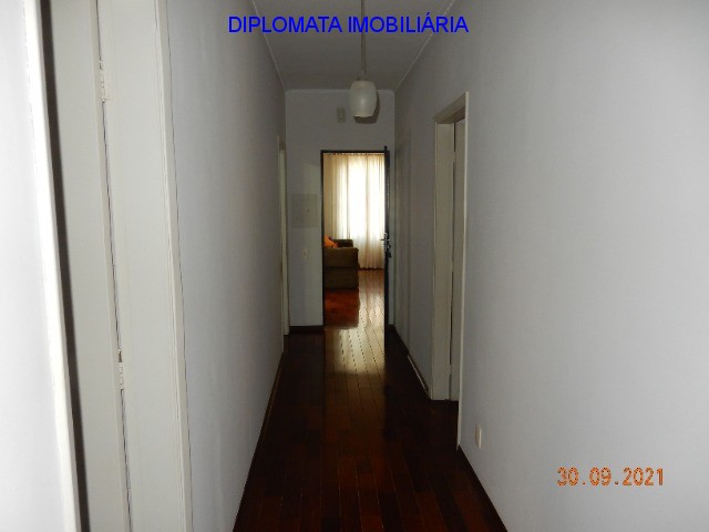 Casa à venda com 3 quartos, 300m² - Foto 17