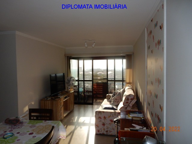 Apartamento à venda com 3 quartos, 110m² - Foto 4