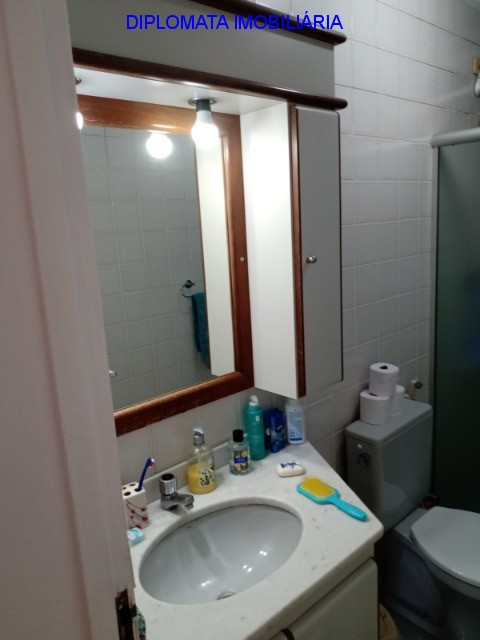 Apartamento à venda com 3 quartos, 90m² - Foto 2