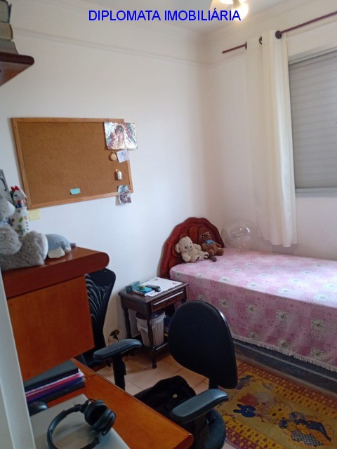 Apartamento à venda com 3 quartos, 90m² - Foto 17