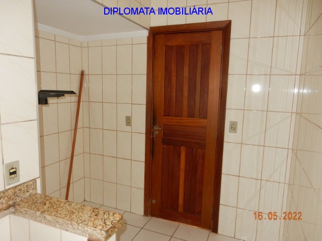 Casa à venda com 4 quartos, 283m² - Foto 12