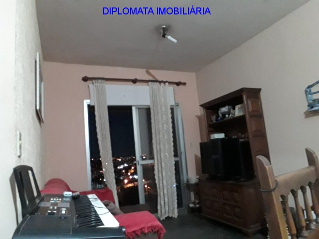 Apartamento à venda com 2 quartos, 76m² - Foto 9