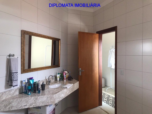 Sobrado à venda com 3 quartos, 250m² - Foto 14