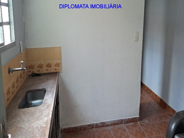 Casa à venda com 2 quartos, 250m² - Foto 7