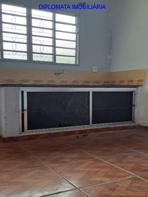 Casa à venda com 2 quartos, 250m² - Foto 10