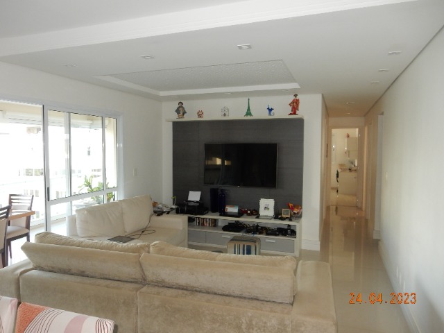 Apartamento à venda com 3 quartos, 132m² - Foto 11