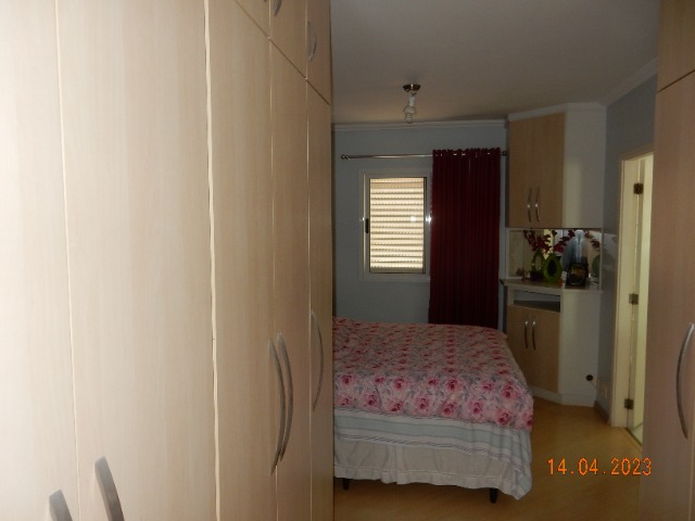 Apartamento à venda com 3 quartos, 135m² - Foto 10