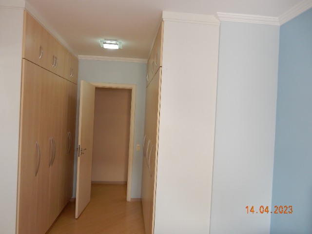 Apartamento à venda com 3 quartos, 135m² - Foto 11