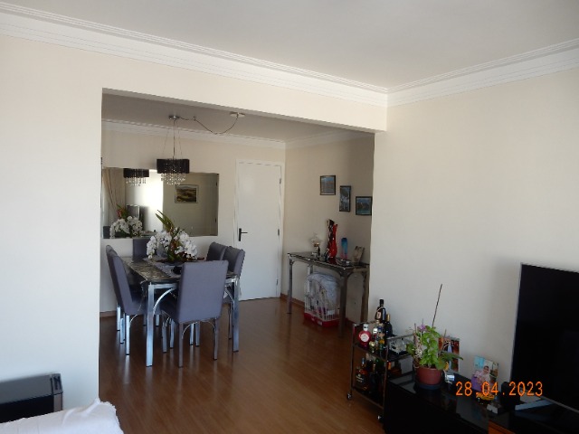 Apartamento à venda com 3 quartos, 102m² - Foto 10