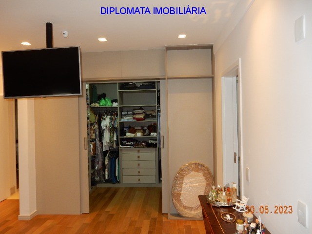 Apartamento à venda com 3 quartos, 179m² - Foto 27