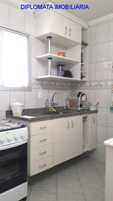 Apartamento à venda com 2 quartos, 84m² - Foto 3