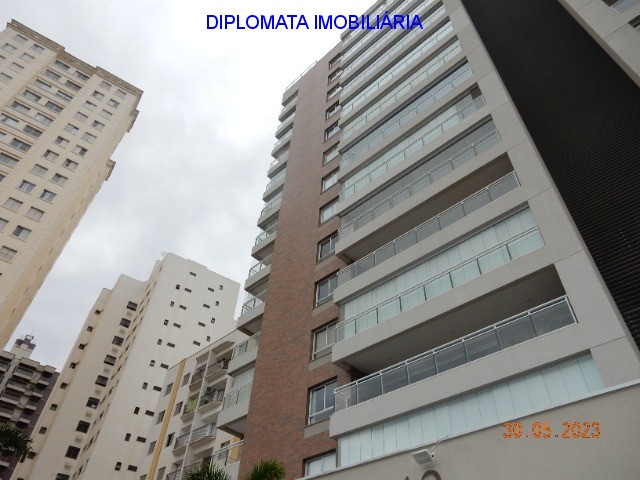 Apartamento à venda com 3 quartos, 179m² - Foto 4