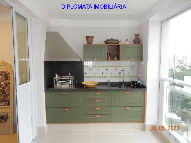 Apartamento à venda com 3 quartos, 179m² - Foto 11