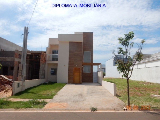 Casa de Condomínio à venda com 3 quartos, 104m² - Foto 1