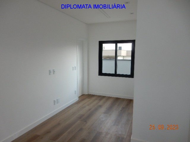 Casa de Condomínio à venda com 3 quartos, 535m² - Foto 19